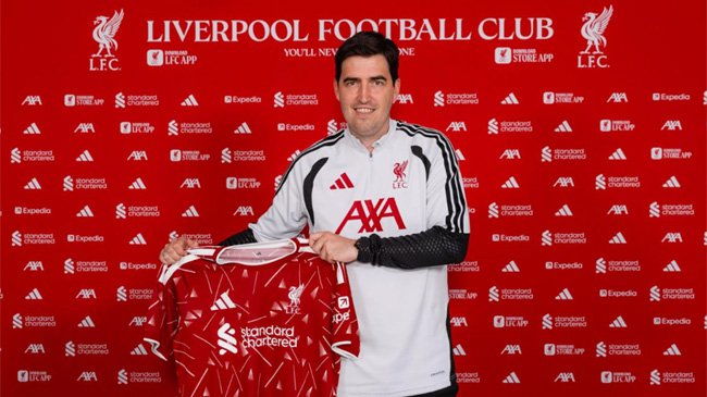 Andoni Iraola oficjalnie nowym trenerem Liverpoolu