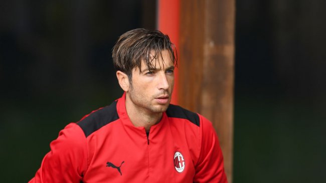 Mirante odejdzie z Milanu po zakończeniu sezonu. Potrzebny będzie nowy trzeci bramkarz