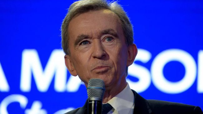 Arnault zainteresowany Milanem? Syn i rzecznik prasowy LVHM zaprzeczają