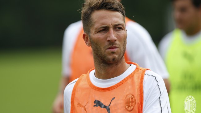 Bertolacci ma zagrać w Luksemburgu jako regista. Możliwa szansa również dla Bakayoko