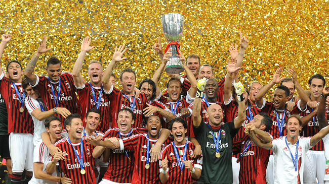 Dziesięć lat temu Milan pokonał Inter w Pekinie w meczu o Superpuchar Włoch