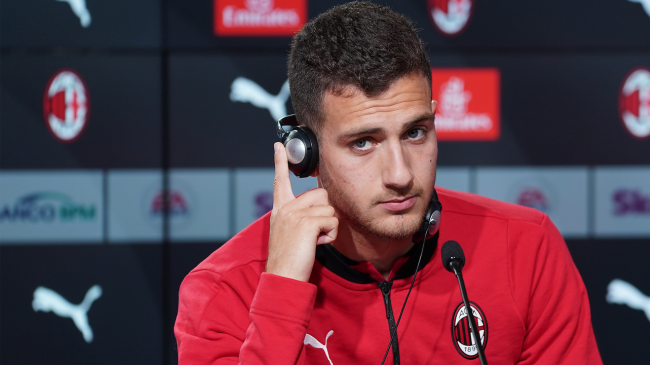 Milan złożył United ofertę za Dalota. Rossoneri chcą zatrzymać Portugalczyka