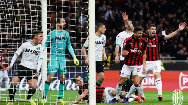 Zwycięstwo zrodzone w wielkim bólu daje podium! Milan - Sassuolo 1:0