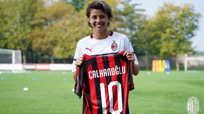 Kobieca drużyna Milanu na inaugurację sezonu rozbiła Bari. Bohaterką Valentina Giacinti