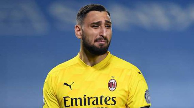 Donnarumma z trzema opcjami na przyszłość. Barcelona przed Juventusem i PSG