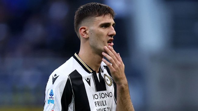 CM: Spotkanie z agentem Lucci. Gracz Udinese nie jest jednak priorytetem na letnie mercato