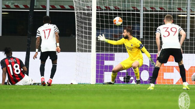 Koniec europejskiej przygody: Milan - United 0:1