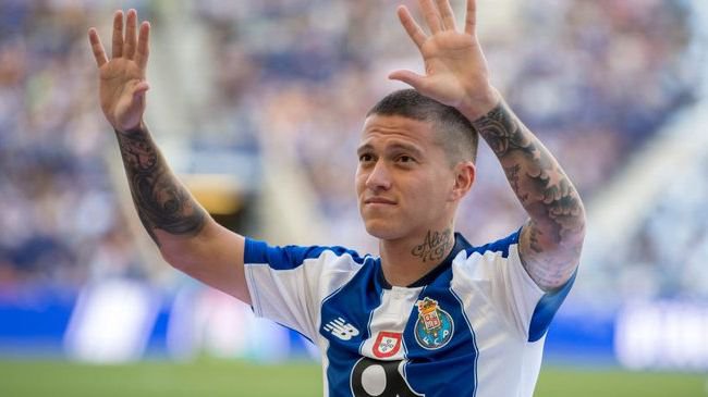 OFICJALNIE: Otavio przedłużył umowę z Porto. Pomocnik był łączony z Milanem 