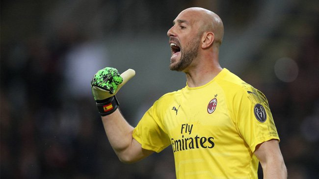 Po 25 latach Pepe Reina ogłosił zakończenie kariery. Hiszpan odwiesi rękawice na kołek