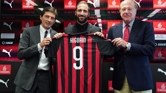 Higuain: 