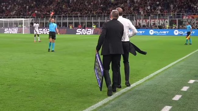 Allegri wpadł we wściekłość i został wyrzucony przez arbitra z boiska [WIDEO]