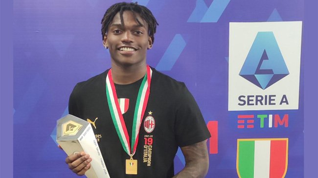 Rafael Leão wybrany MVP Serie A 2021/2022