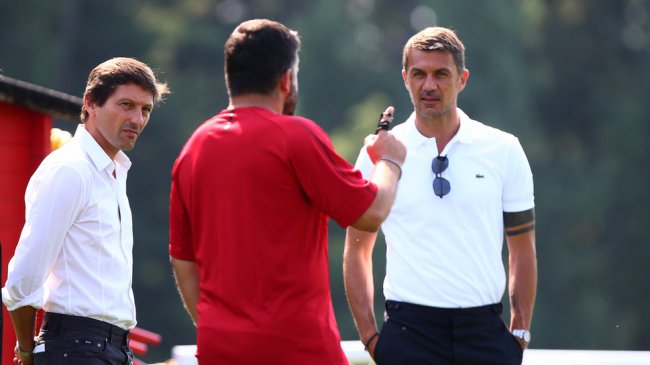 Sky: Leonardo i Maldini w Milanello. Reprymenda i ograniczenie korzystania z social media