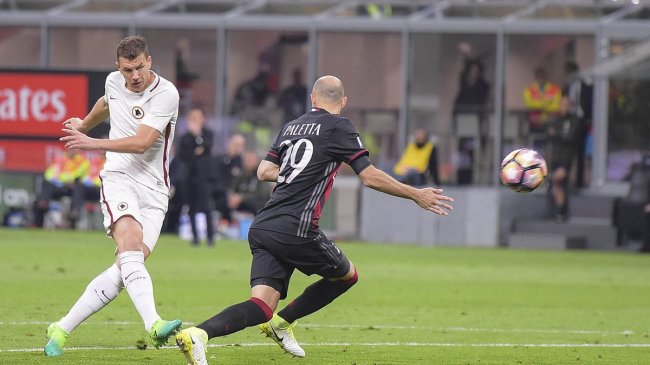 RZYMIANIE ZDECYDOWANIE POZA ZASIĘGIEM. MILAN 1-4 ROMA