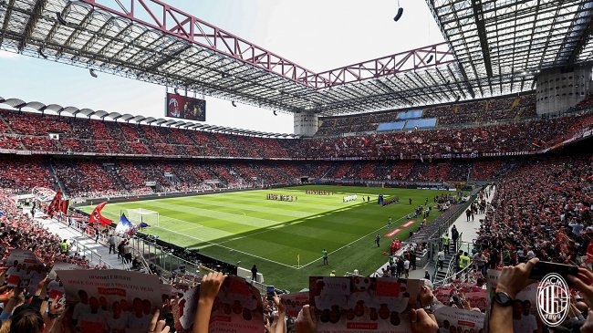 Milan sprzedał już ponad 20 tysięcy karnetów. Szykuje się doskonały wynik