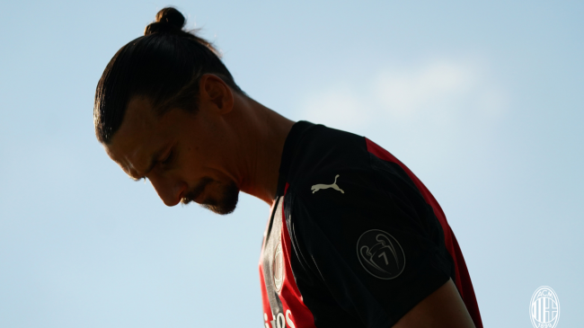 Zlatan przejdzie specjalistyczną kontrolę w związku z urazem kolana